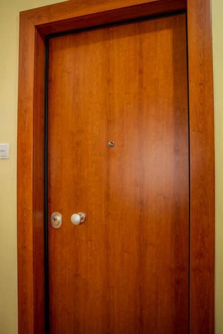 Studio Apartment With All Amenities In Kolonaki เอเธนส์ ภายนอก รูปภาพ